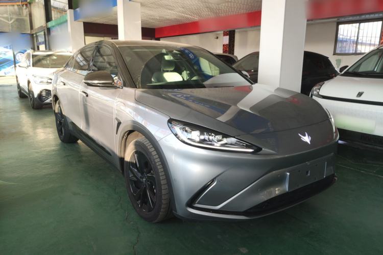 Used ARCFOX Alpha S 2023 735E Forest Edition 160kW Front Right 45 Deg