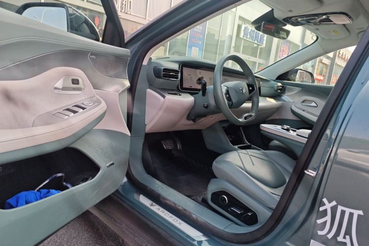 Used ARCFOX Alpha S 2023 735E+ Forest Edition 160kW Interior 3