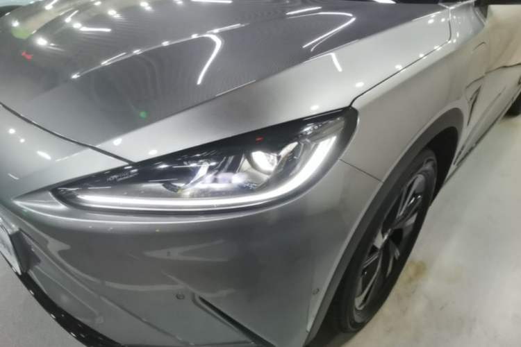 Used ARCFOX Alpha S 2023 650E Forest Edition PRO 175kw Left Front Headlight