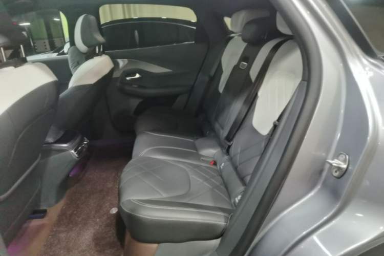 Used ARCFOX Alpha S 2023 650E Forest Edition PRO 175kw Left Rear Seat