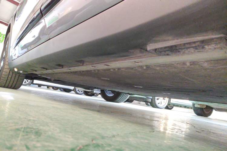 Used ARCFOX Alpha S 2023 735E Forest Edition 160kW Left Side Sill