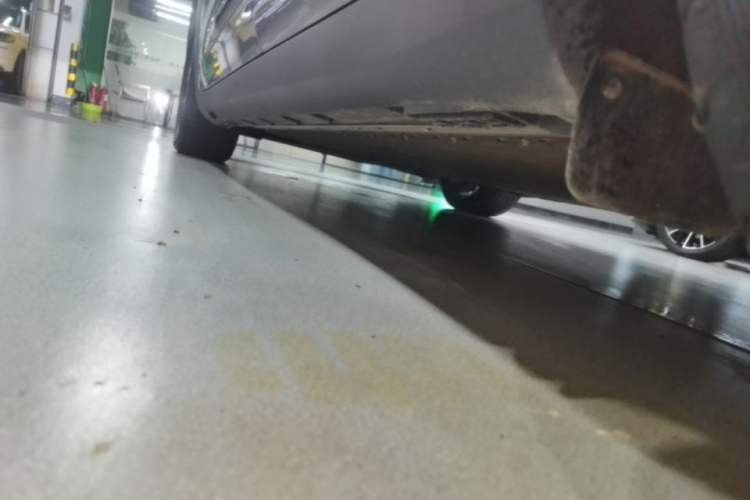 Used ARCFOX Alpha S 2023 650E Forest Edition PRO 175kw Left Side Sill