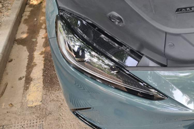 Used ARCFOX Alpha S 2023 735E+ Forest Edition PRO 160kW Right Front Headlight