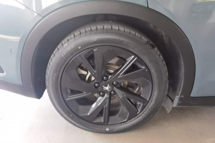Used ARCFOX Alpha S 2023 735E+ Forest Edition 160kW Right Rear Wheel Hub