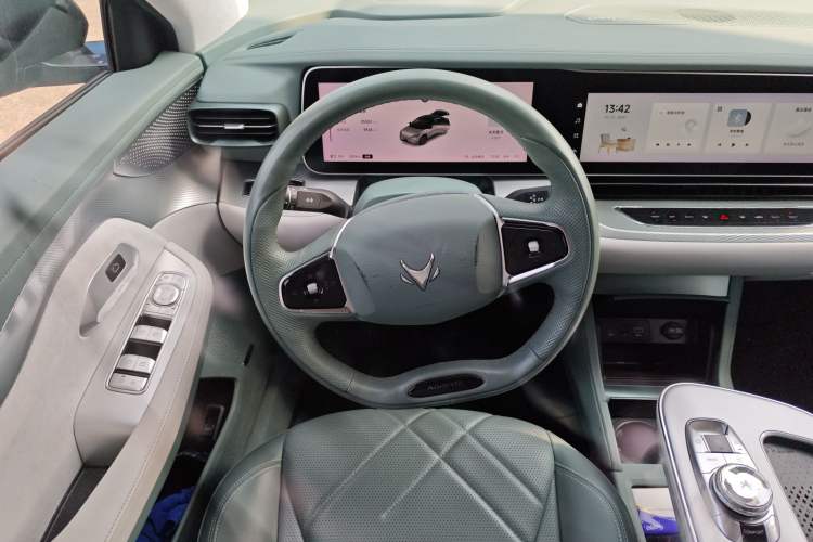 Used ARCFOX Alpha S 2023 735E+ Forest Edition 160kW Steering Wheel