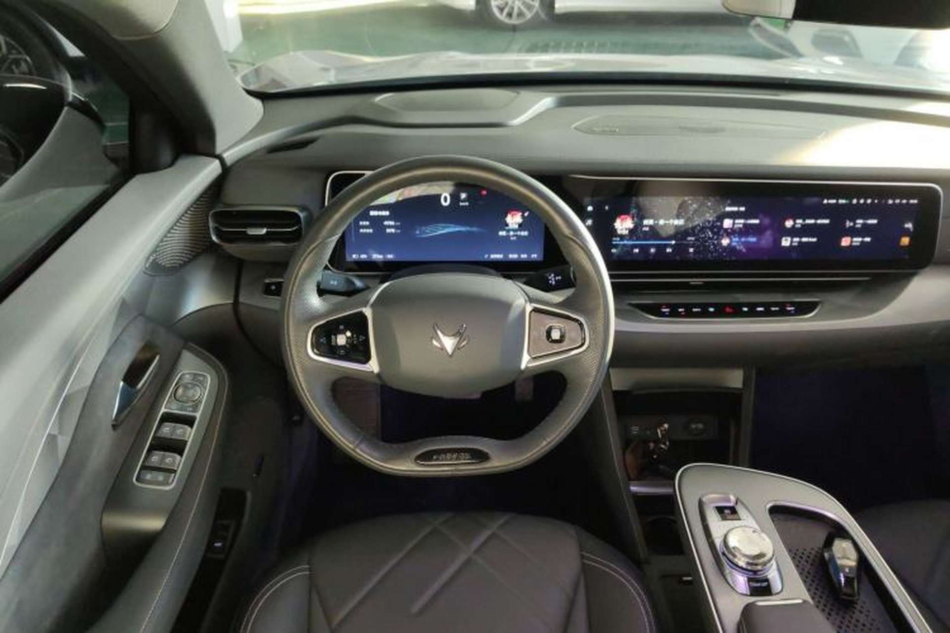 Used ARCFOX Alpha S 2023 735E Forest Edition 160kW Steering Wheel