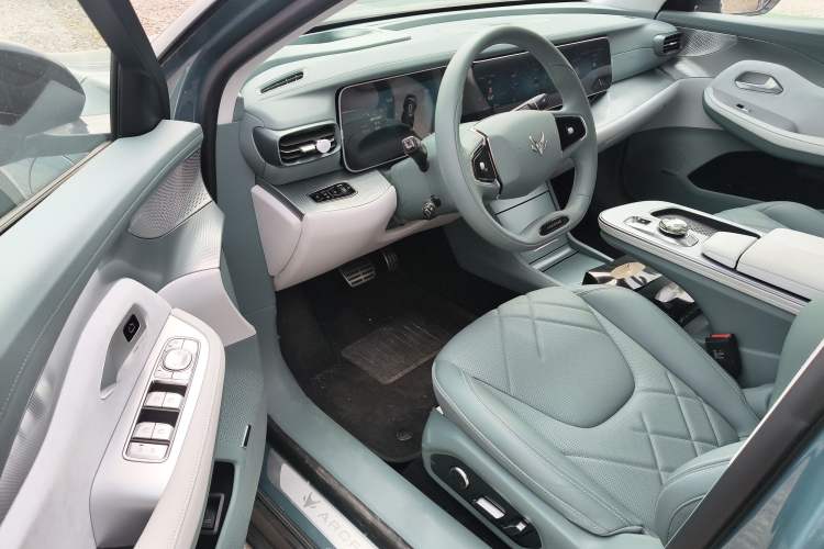 Used ARCFOX Alpha S 2023 735E+ Forest Edition 160kW Driver Seat