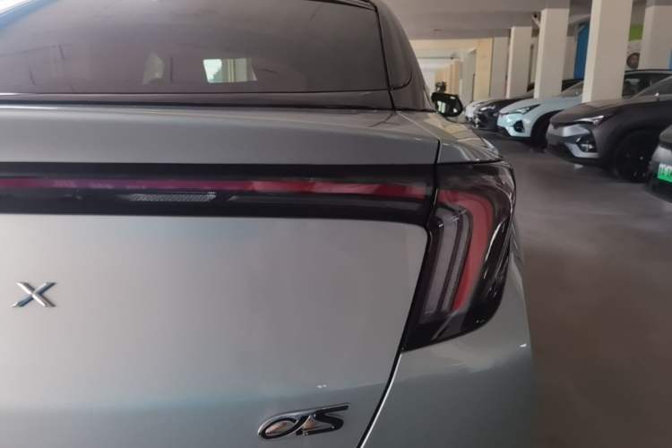 Used ARCFOX Alpha S 2023 735E+ Forest Edition 160kW Exterior 3