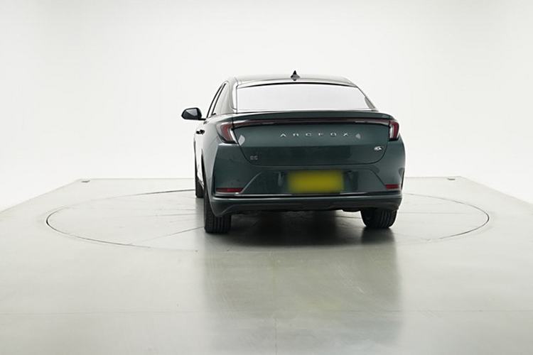 Used ARCFOX Alpha S 2023 735E Forest Edition 175kW Exterior 5