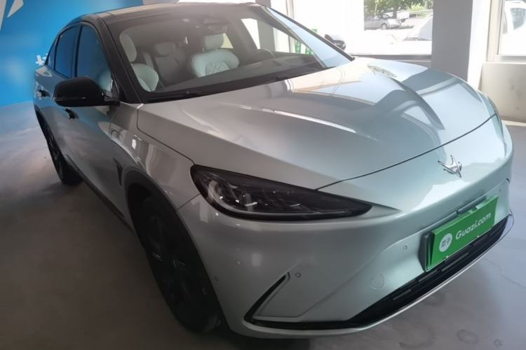 Used ARCFOX Alpha S 2023 735E+ Forest Edition 160kW Front Right 45 Deg
