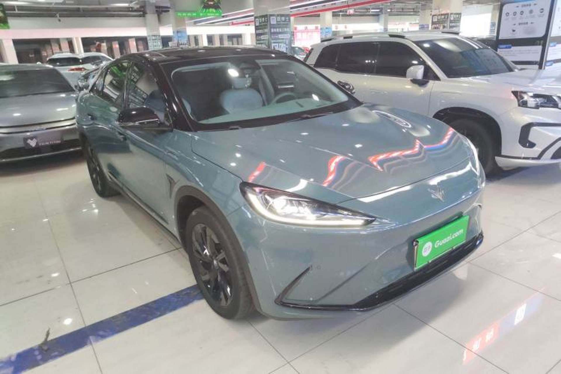 Used ARCFOX Alpha S 2023 735E Forest Edition 160kW Front Right 45 Deg