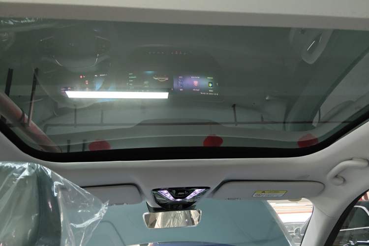 Used ARCFOX Alpha S 2023 525 Forest Edition 160kW Headliner
