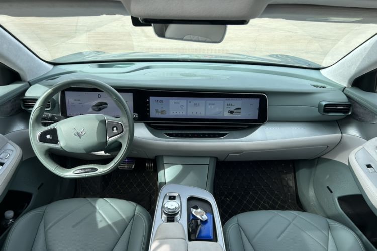 Used ARCFOX Alpha S 2023 735E+ Forest Edition 160kW Interior 1