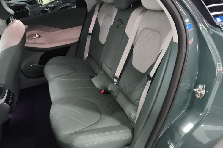 Used ARCFOX Alpha S 2023 735E Forest Edition 160kW Interior 1