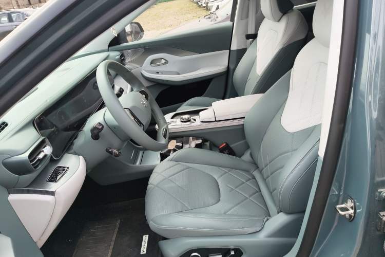 Used ARCFOX Alpha S 2023 735E+ Forest Edition 160kW Left Front Seat