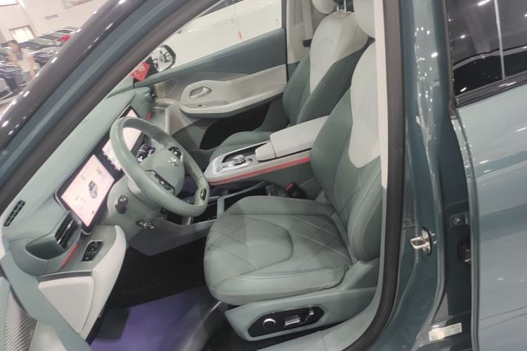 Used ARCFOX Alpha S 2023 735E+ Forest Edition 160kW Left Front Seat