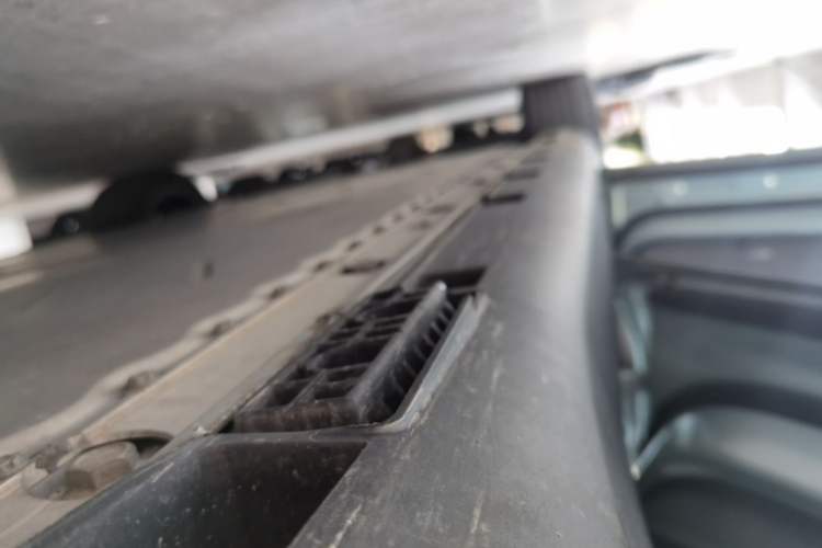 Used ARCFOX Alpha S 2023 735E+ Forest Edition 160kW Left Side Sill
