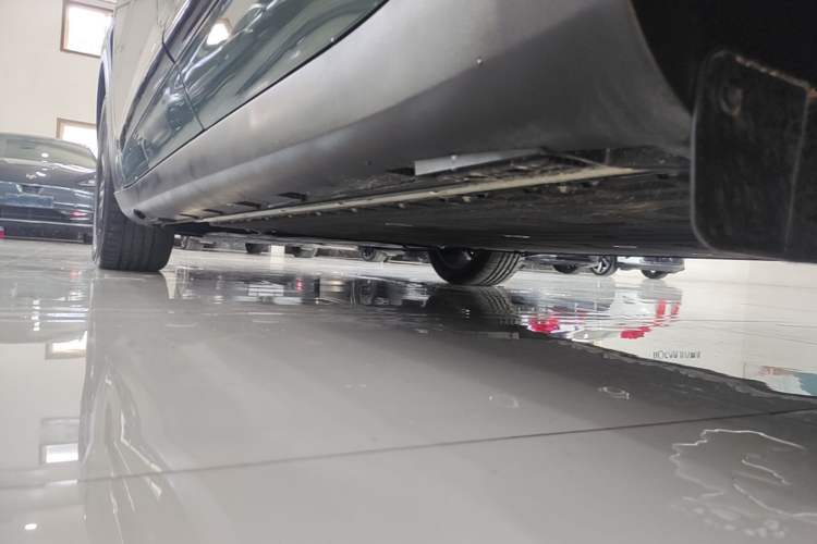 Used ARCFOX Alpha S 2023 735E+ Forest Edition 160kW Left Side Sill