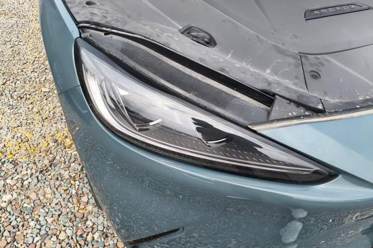 Used ARCFOX Alpha S 2023 735E+ Forest Edition 160kW Right Front Headlight
