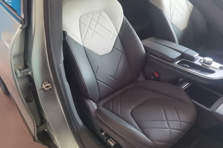 Used ARCFOX Alpha S 2023 735E+ Forest Edition 160kW Right Front Seat