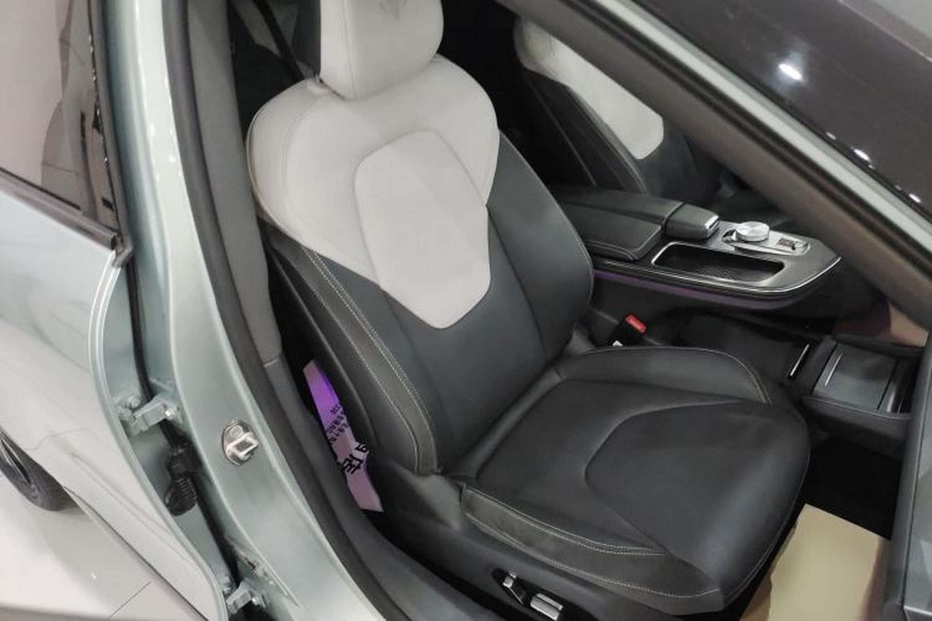 Used ARCFOX Alpha S 2023 525E Forest Edition 160kW Right Front Seat