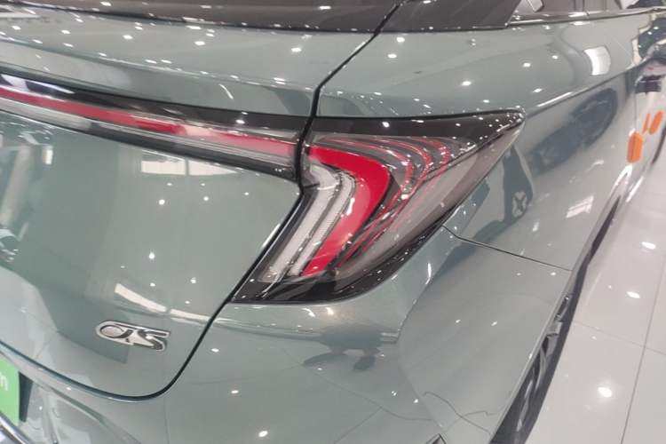 Used ARCFOX Alpha S 2023 735E+ Forest Edition 160kW Right Rear Taillight