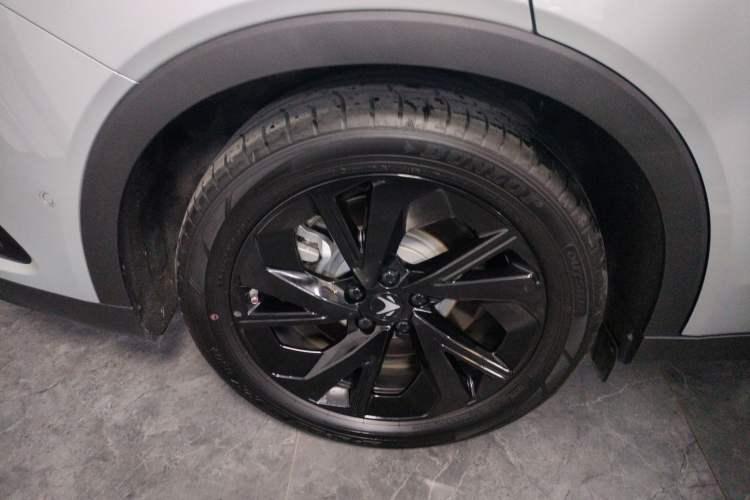 Used ARCFOX Alpha S 2023 650E Forest Edition PRO 175kw Right Rear Wheel Hub