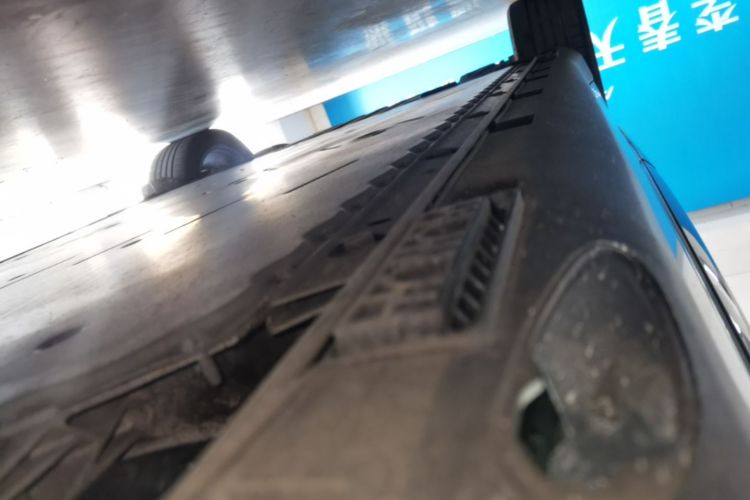 Used ARCFOX Alpha S 2023 735E+ Forest Edition 160kW Right Side Sill