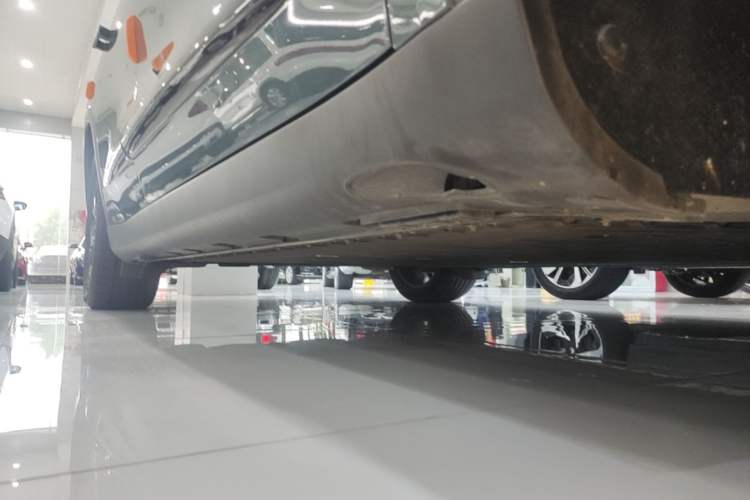 Used ARCFOX Alpha S 2023 735E+ Forest Edition 160kW Right Side Sill