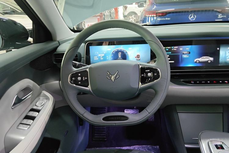 Used ARCFOX Alpha S 2023 525 Forest Edition 160kW Steering Wheel