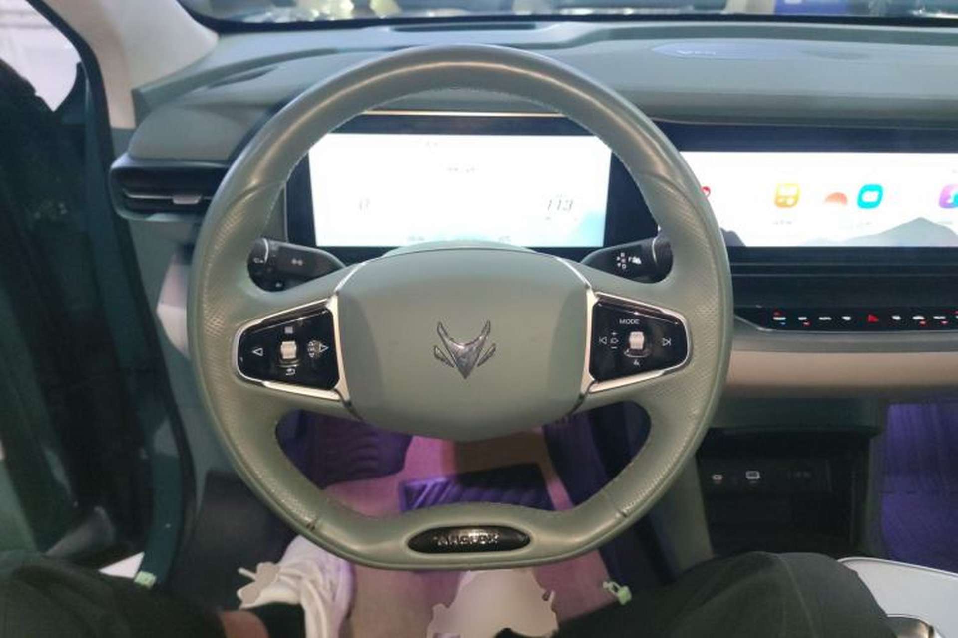 Used ARCFOX Alpha S 2023 735E Forest Edition 160kW Steering Wheel