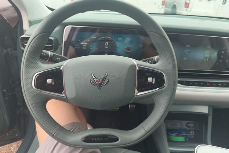 Used ARCFOX Alpha S 2023 735E+ Forest Edition 160kW Steering Wheel