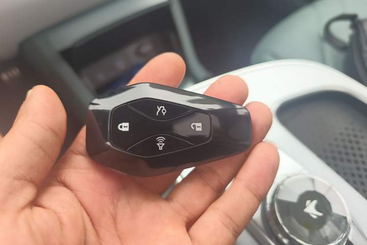 Used ARCFOX Alpha S 2023 735E+ Forest Edition 160kW Vehicle Key