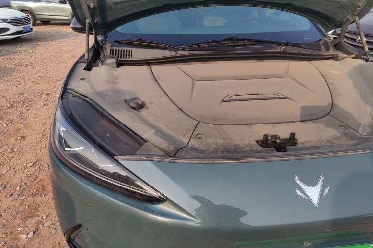 Used ARCFOX Alpha S 2023 735E Forest Edition 160kW Engine Bay Right
