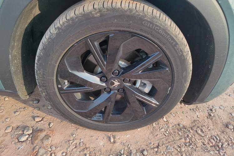 Used ARCFOX Alpha S 2023 735E Forest Edition 160kW Right Front Wheel Hub
