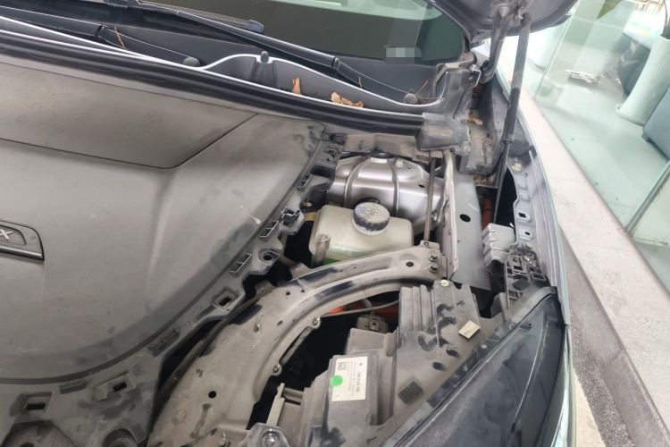 Used ARCFOX Alpha S 2023 735E+ Forest Edition 175kW Engine Bay Left