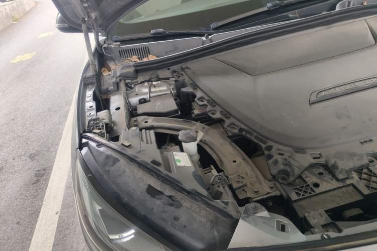 Used ARCFOX Alpha S 2023 735E+ Forest Edition 175kW Engine Bay Right