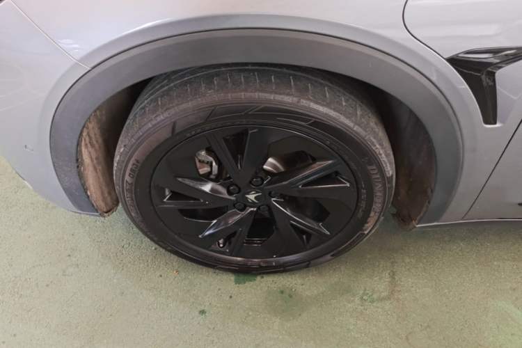 Used ARCFOX Alpha S 2023 650E Forest Edition PRO 175kw Exterior 4