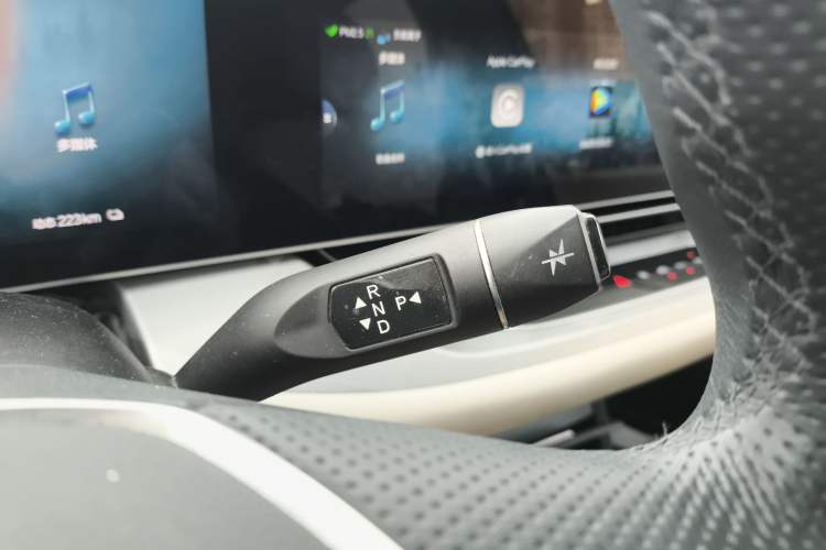 Used ARCFOX Alpha S 2023 525E Forest Edition 175kW Gear Lever