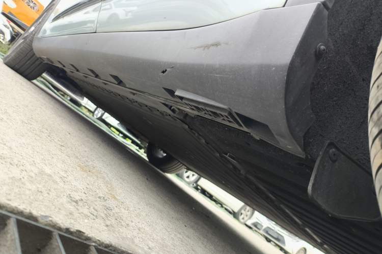 Used ARCFOX Alpha S 2023 525E Forest Edition 175kW Left Side Sill