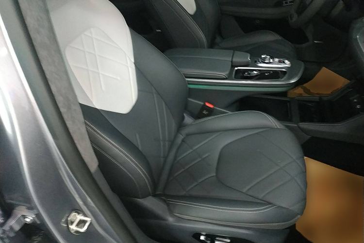 Used ARCFOX Alpha S 2023 735E+ Forest Edition 160kW Right Front Seat