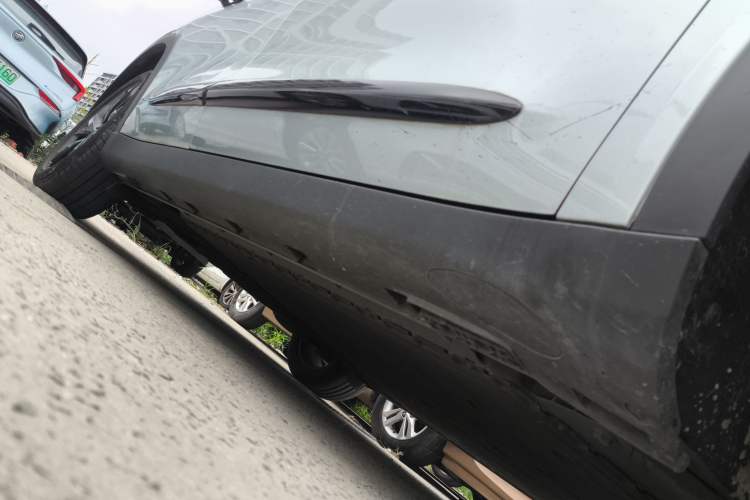 Used ARCFOX Alpha S 2023 525E Forest Edition 175kW Right Side Sill