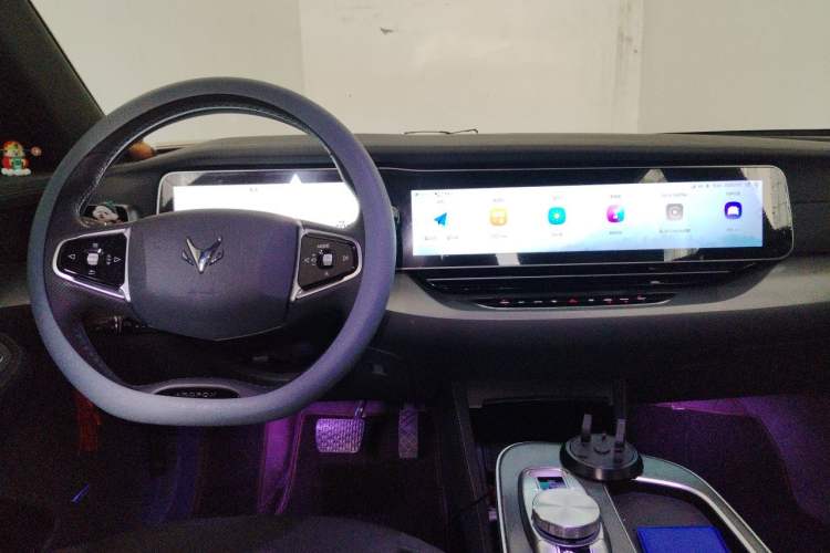 Used ARCFOX Alpha S 2023 525E Forest Edition 175kW Steering Wheel