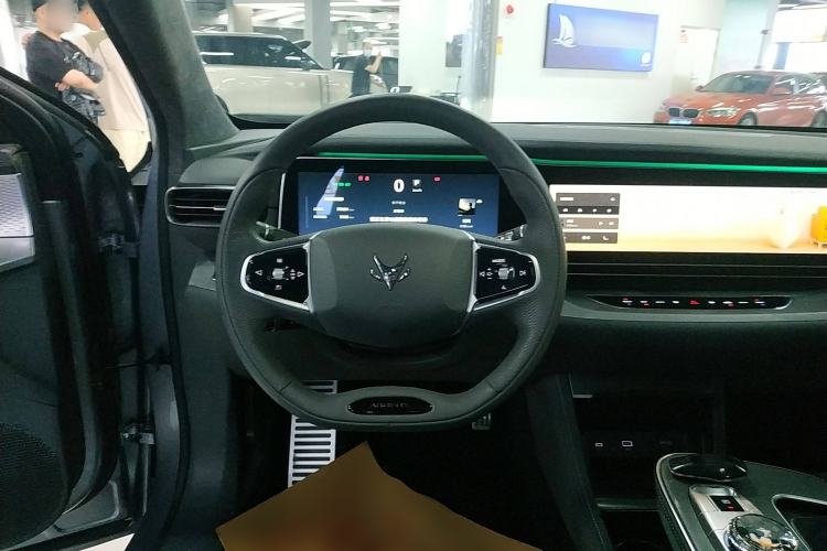 Used ARCFOX Alpha S 2023 735E+ Forest Edition 160kW Steering Wheel