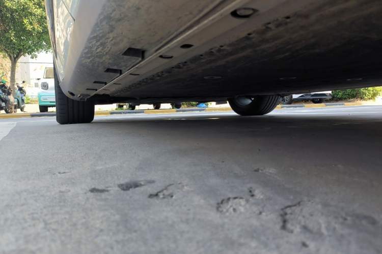 Used ARCFOX Alpha S 2023 650E Forest Edition PRO 175kw Chassis Rear Left