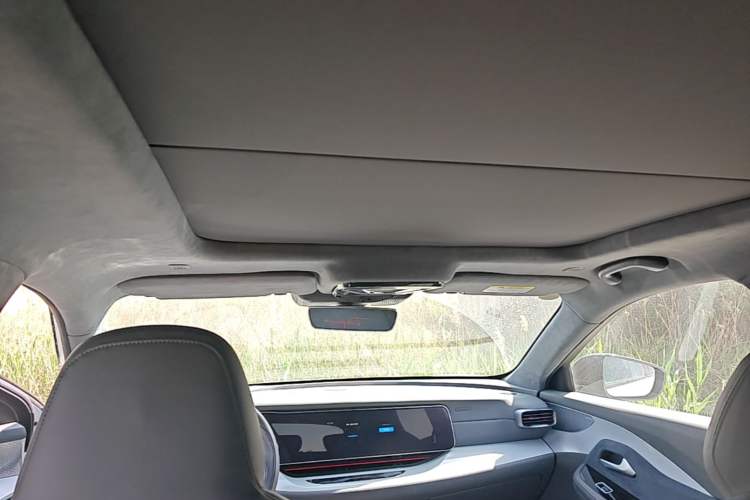 Used ARCFOX Alpha S 2023 Pioneer Edition Headliner