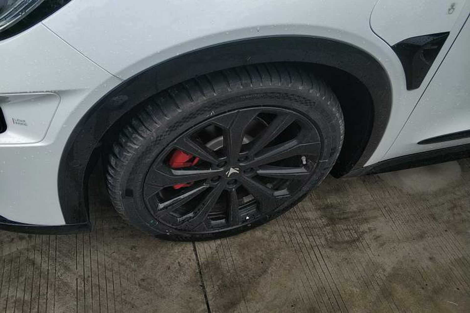 Used ARCFOX Alpha S 2023 Pioneer Edition Left Front Wheel Hub