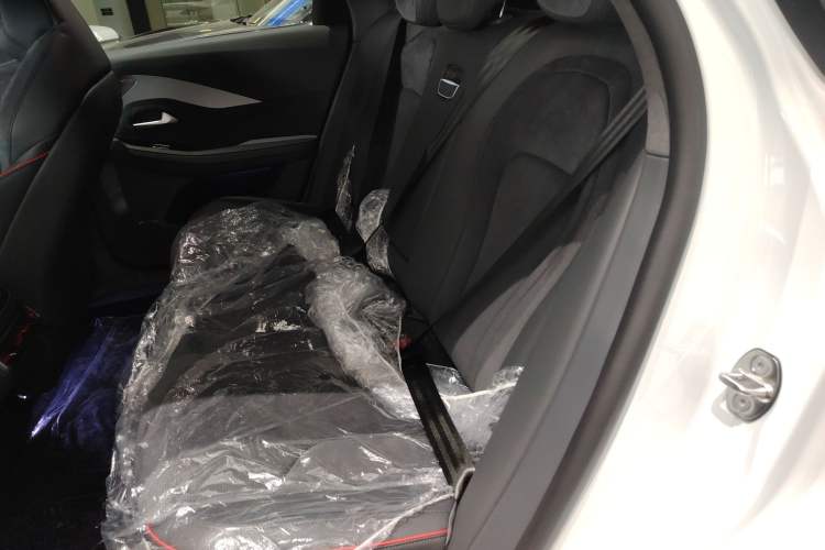 Used ARCFOX Alpha S 2023 Pioneer Edition Left Rear Seat