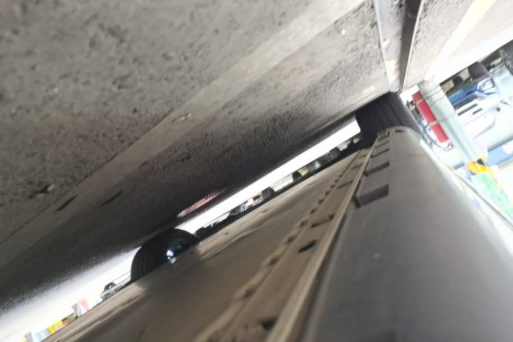 Used ARCFOX Alpha S 2023 735E+ Forest Edition 160kW Left Side Sill