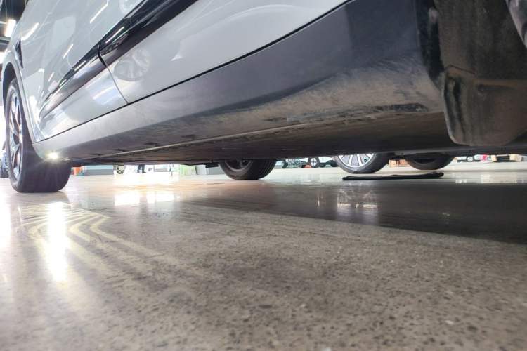 Used ARCFOX Alpha S 2023 650E Forest Edition PRO 175kw Left Side Sill